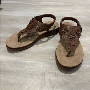 Brown Leather Floral Sandals with Slingback